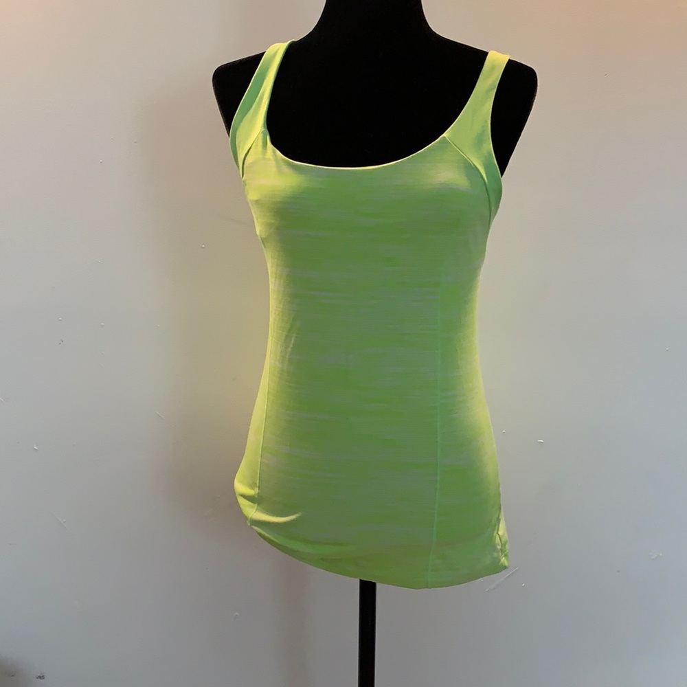 Victoria Secret workout shirt sz M